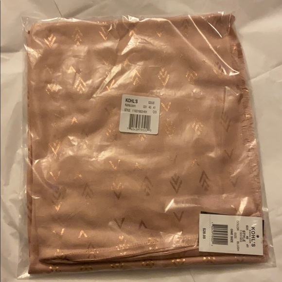 Women's Style Collective Diamond Geo Loop Infinity Scarf Blush Pink One Size NWT - Picture 4 of 5